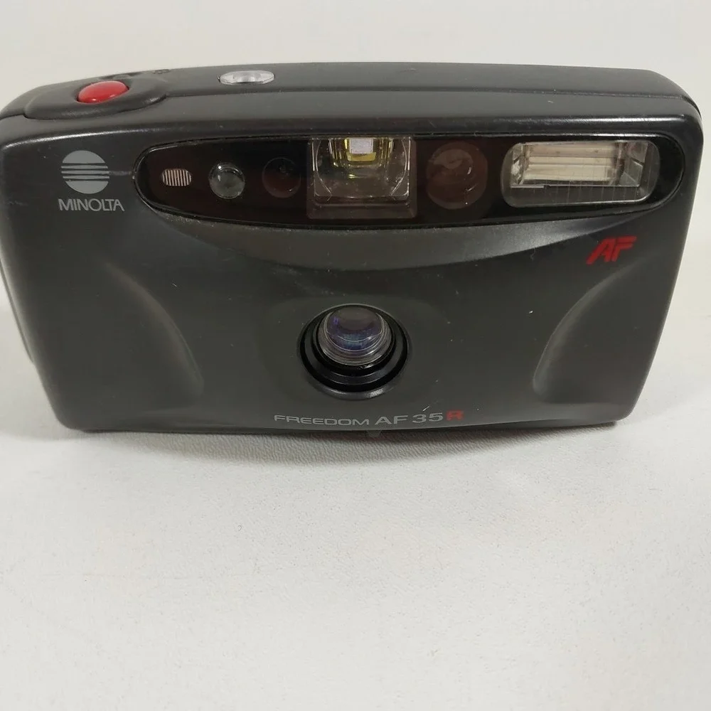 Minolta Freedom AF35R 35mm Film Camera Point‎ & Shoot – Untested